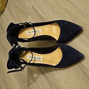 Saks Fifth Avenue Heel with bow